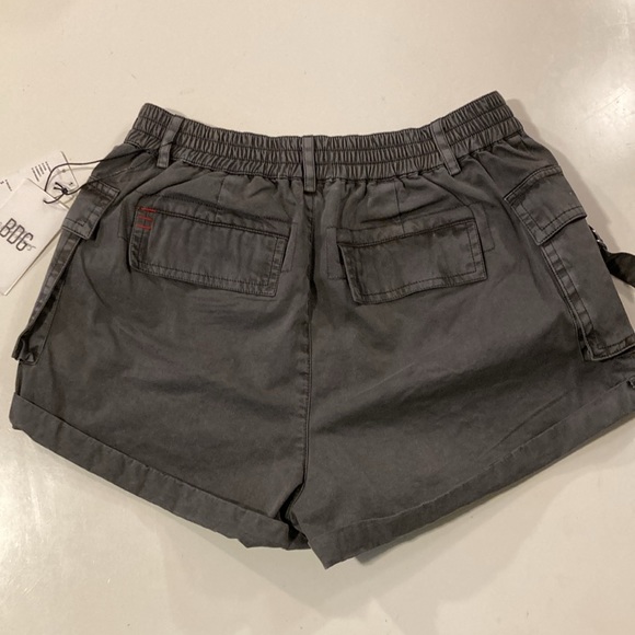 NWT Urban Outfitters BDG Lisa Cargo Shorts Gray Small - Picture 8 of 9